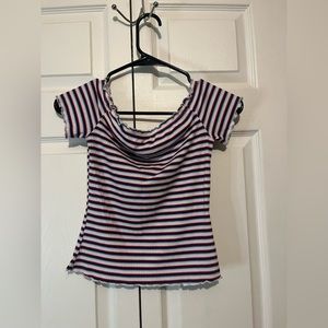 Juniors croped striped t-shirt